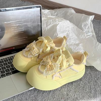 Zhao Ruth, the Same Niche Does Not Collide with the 2025 Spring New Platform Bread Shoes, Campus Style Versatile Casual Board Shoes