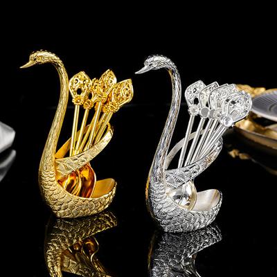 Set di cucchiai per posate, forma creativa, colore brillante, antiruggine, resistente alla corrosione, superficie lucida, cucchiaio per mescolare e mescolare con supporto a forma di cigno.