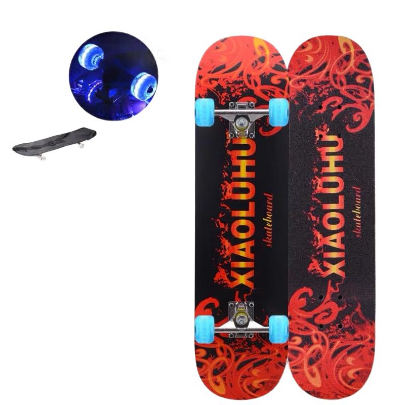 Dixiang Dinosaurie 4-hjulig Lönnskateboard