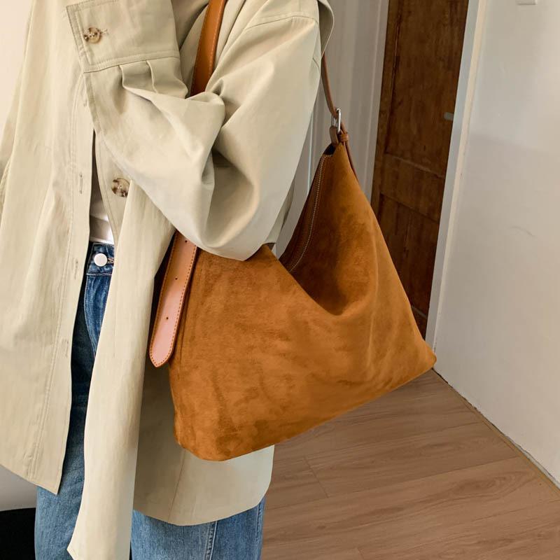 2025 Autumn and Winter New Fashion Large-capacity Women's Bag Casual Tote Bag Korean Version Niche Trend Shoulder Messenger Bag