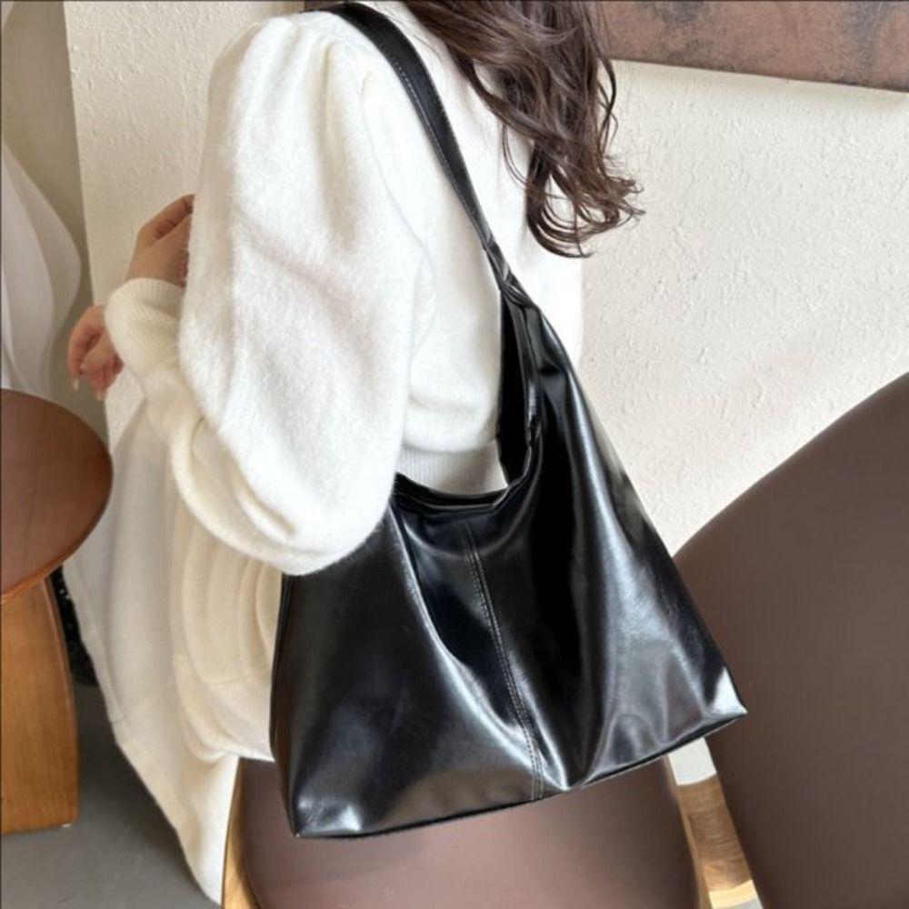 Large Capacity Soft Leather Tote Bag Solid Color Vintage Underarm Bag Commuting Shoulder Bag  Lady