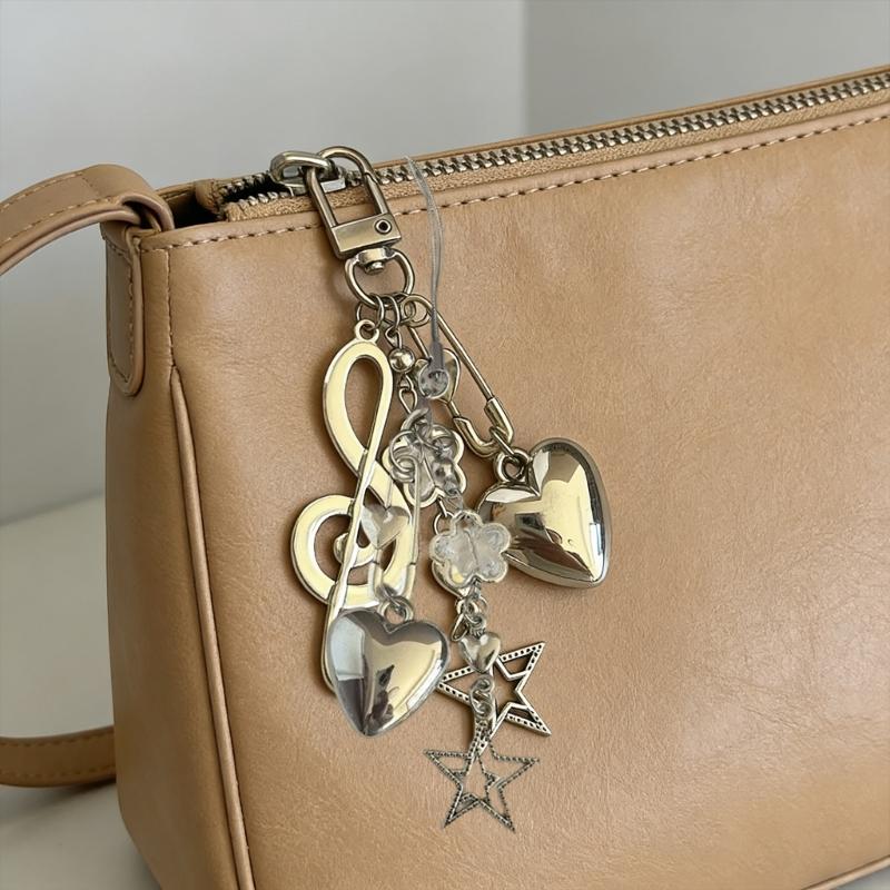 Lovely Miniature Music Accessory For Mobile Devices Delicate Handmade Musical Note and Heart Pendant Keychain