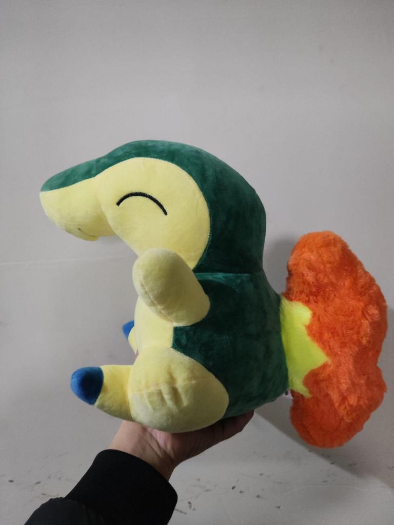 Foam Baby Dragonite, Butterfree, Slowpoke, Farfetch'd, Cubone, Dragonair, Vulpix, and Multiple Fennekin Figures