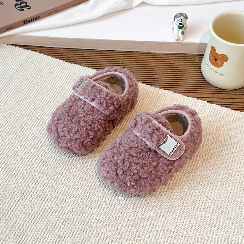 Girls' outdoor furry shoes, new autumn and winter style, soft-soled, non-slip, wool-lined, warm cotton shoes, loafers for little girls