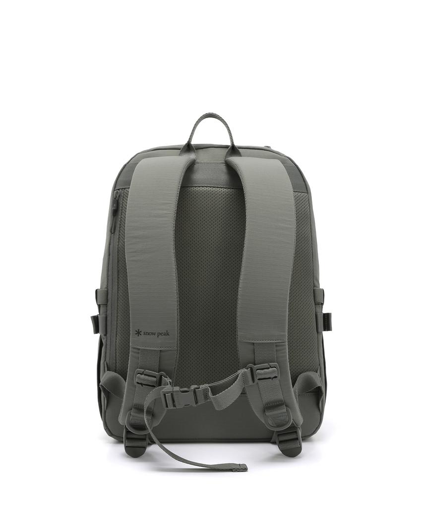 Snowpeak Apparel Dual-Tech Basic Backpack 22L (S25Sufbp32) Dark Gray
