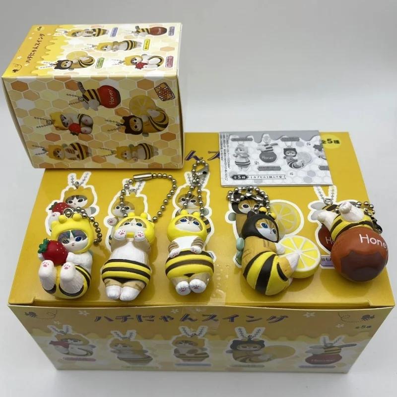 Latest Bee Shaped Twisted Egg Bee Cat Anime Figurine Ornament Cute Doll Handmade Model Decoration Toy Kid Birthday Gift