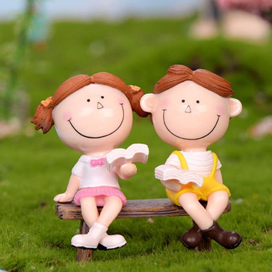 Cute Girl Boy Couple Sit Down Bench Figurine DIY Miniature Landscape Decoration