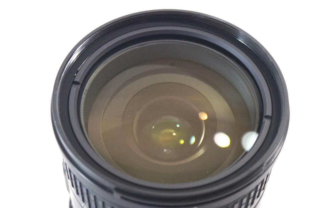 Nikon DX NIKKOR ED VR II Zoom Lens for Nikon DX Format AF-S 18-200mm f/3.5-5.6G High-Power