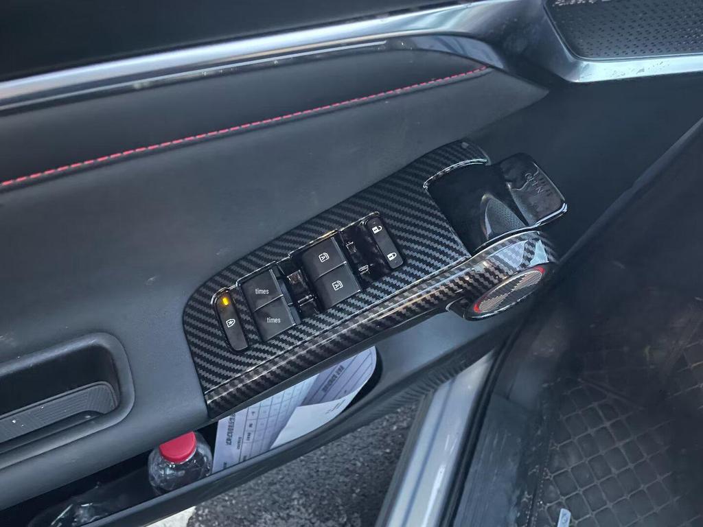 Fits 2022 Trumpchi Shadow Leopard: gear shift frame, armrest, rear anti-kick, center console air vents, steering wheel, and car emblem.
