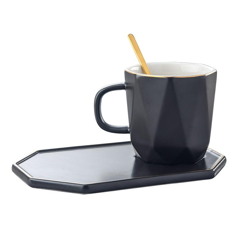Kreatives Goldfarbenes Kaffeetassenset mit Untertasse, Schwarz-Weiß-Kombination, Tasse, Schlichte Business-Keramiktasse, Hochwertige Wassertasse