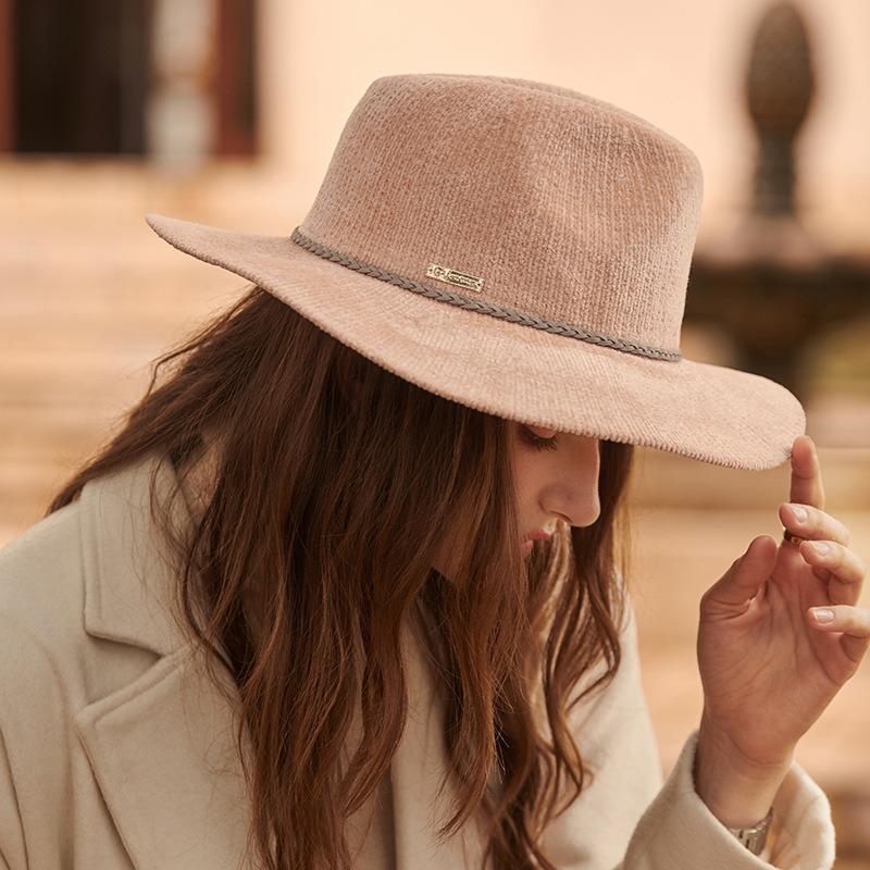 New wide-brimmed tapered knitted hat for men and women, large brim hat, light