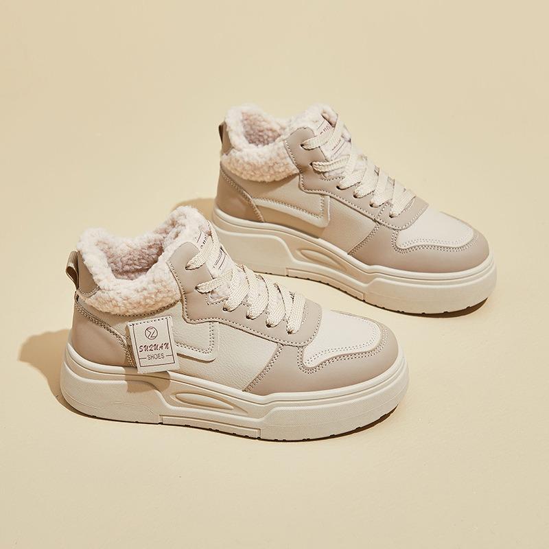 Winter Velvet Little White Shoes, New Female Students Thick-soled Heightening Sports Board Shoes