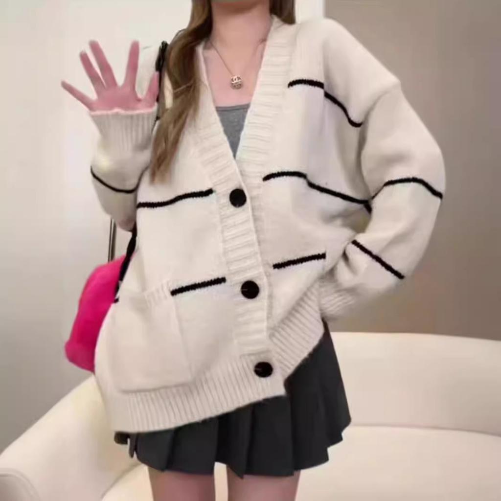 Autumn and Winter New Loose Large Size V-neck Striped Sweater Lazy Style Retro Hong Kong Style Women Wear Casual Coat