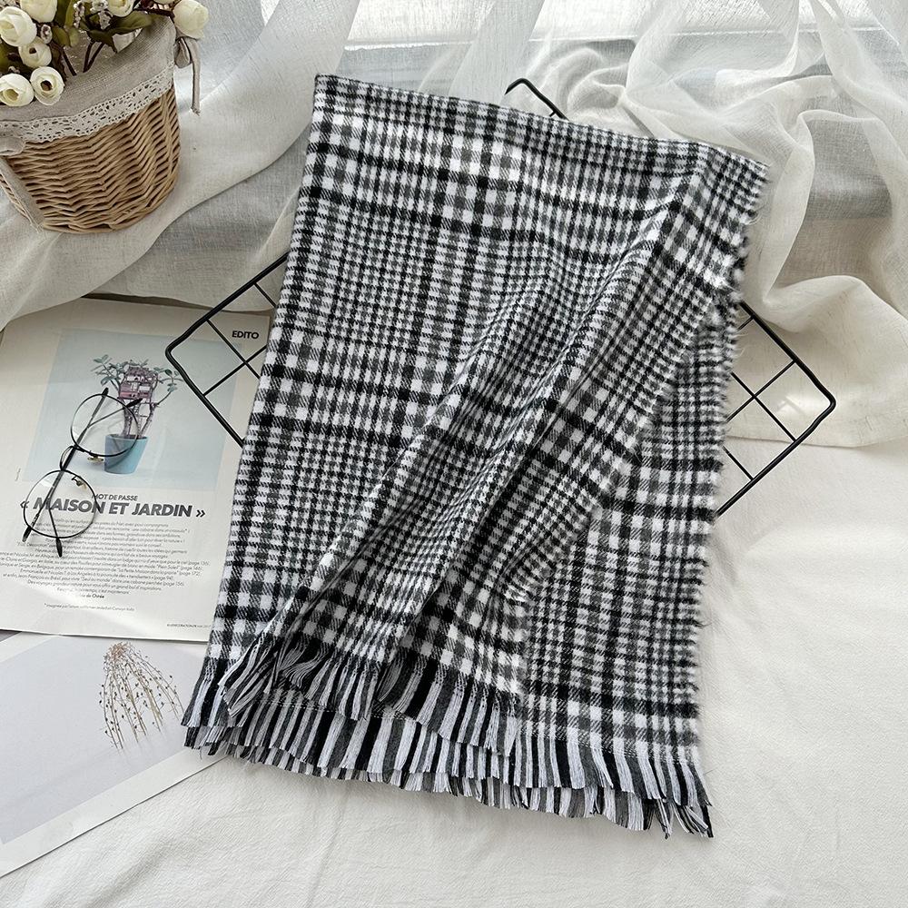 High End Imitation Cashmere Plaid Scarf Versatile and Warm In Winter  Women's Neck Scarf  Fringed Shawl