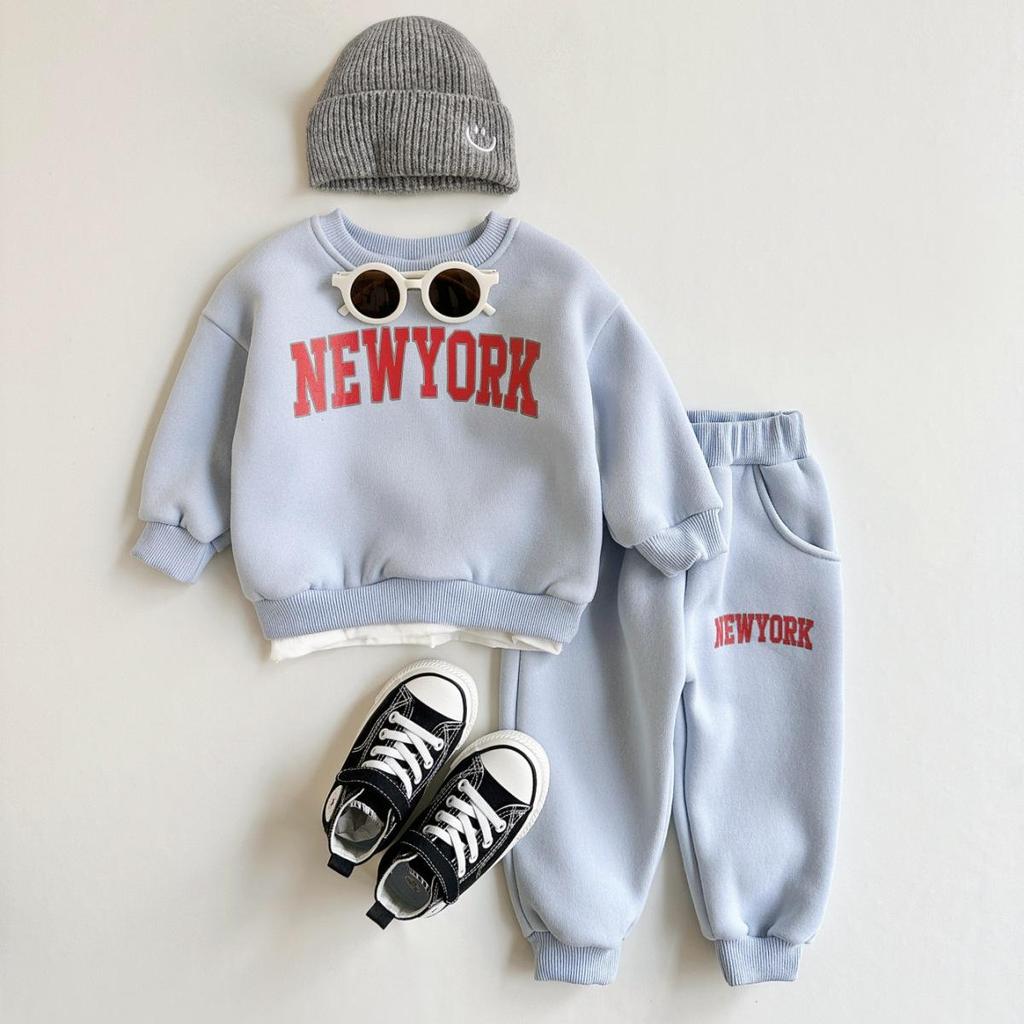 Conjunto de dos piezas para bebé niño: Sudadera con capucha y pantalones deportivos de felpa con estampado de letras para otoño/invierno.