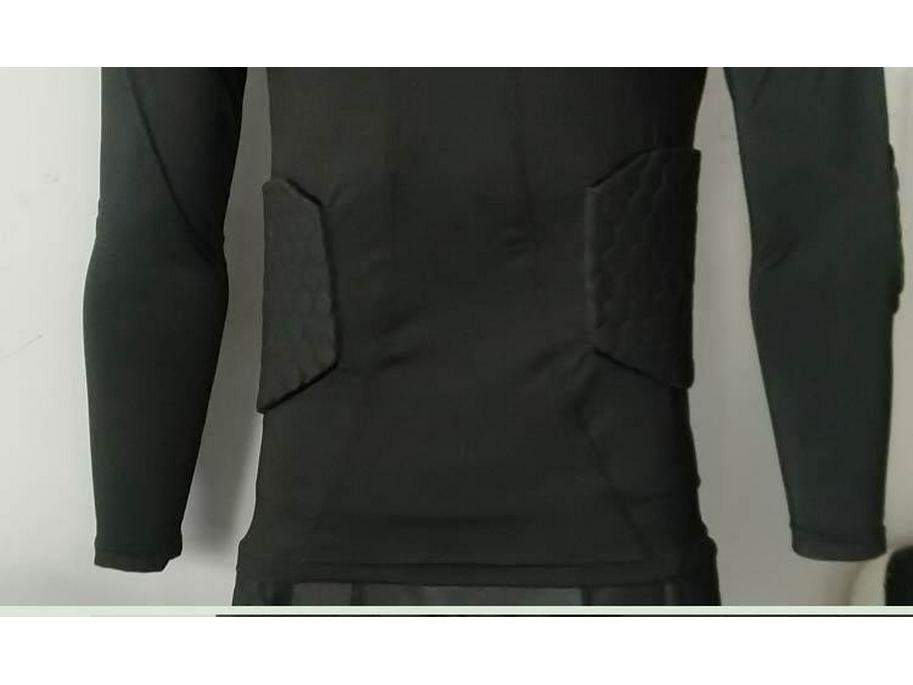 Schnelltrocknendes Anti-Kollisions-Langarm-Enges Rugby- & Basketball-Trainingsshirt