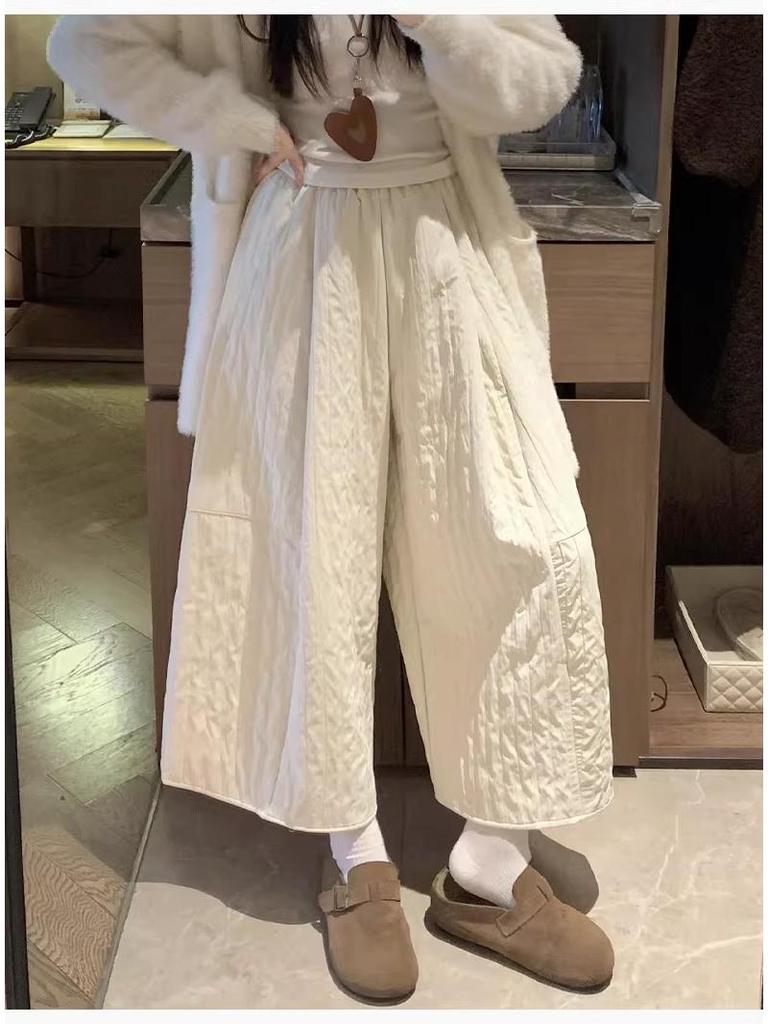 Women's Autumn/Winter 2025 Coffee Quilted Wide-Leg High-Waisted Culottes Skirt - Plus Velvet, Slimming, Thickened, Three-Quarter Length.
