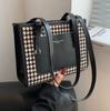 Large Capacity Bag Women'S Bag Fashion Shoulder Bag Versatile Texture Plaid Portable Foreign Style Tote Bag