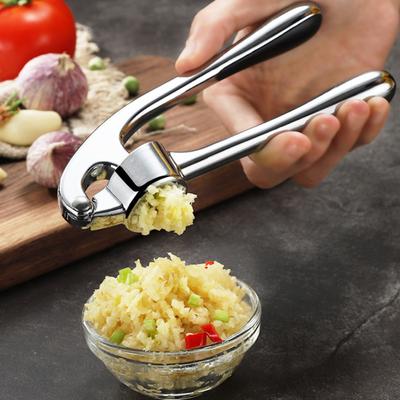 Spremiaglio in lega di zinco, manico ergonomico, schiacciaaglio, gadget da cucina portatile per schiacciaaglio a maglia fine