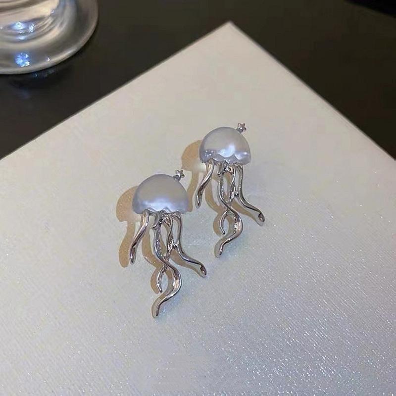 Jellyfish Shape Necklace/Earrings Delicate Decorative Jewelry Accessories Lightweight Jellyfish Pendant Necklace/Earring