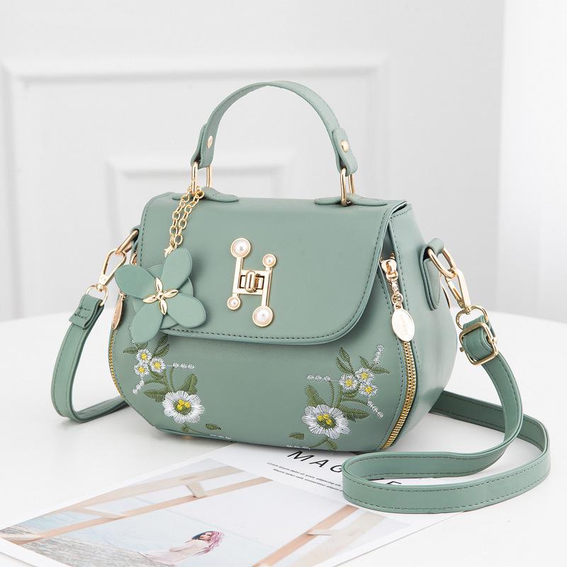 Embroidery Handbag: 2022 New Fashionable PU Leather Single Shoulder Crossbody Bag for Women