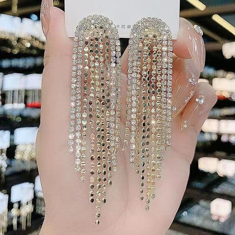 S925 Silver Needle Rhinestone Tassel Earrings - Exquisite Long Claw Chain with Colored Diamonds, European & American Style