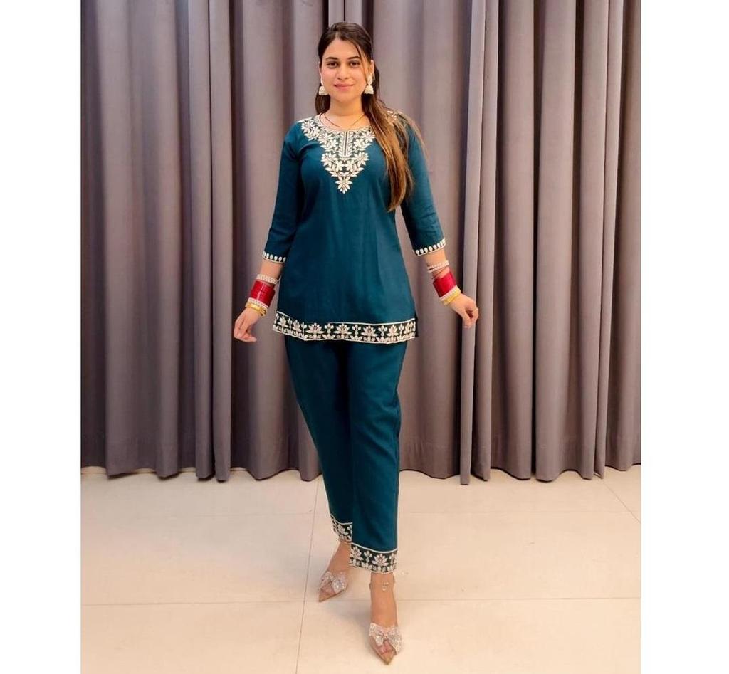 Indian Women Designer Pure Cotton Chikenkari Style Cord Set Party Wear Bollywood Kurti