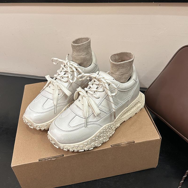 Innere Höheneinlage Feder Neu Vielseitig Mode Weiche Sohle Bequem Deutsche Trainingsschuhe Rutschfest Freizeit-Sportschuhe