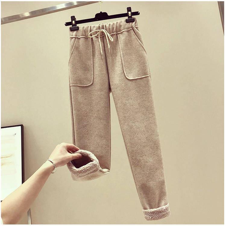 Sweet and Salty Street-Style Winter Vest, Lamb's Wool Sweatshirt, Wool Blend Pants Set: Trendy Autumn/Winter Women's Outfit, Youthful Style