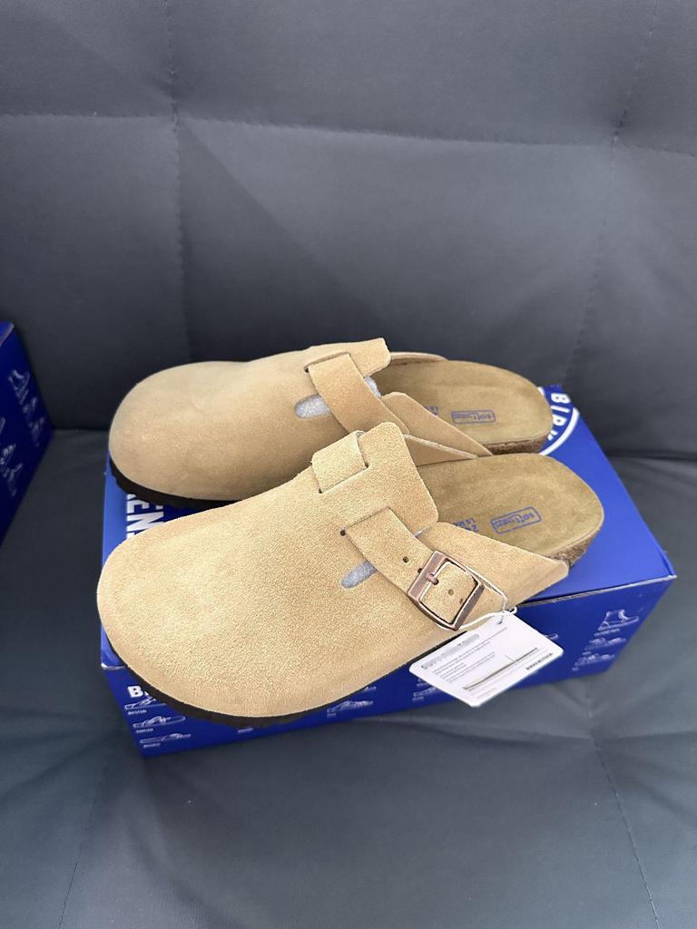 Unisex Genuine Leather Birkenstock Closed-Toe Clogs with Vintage Cork Platform