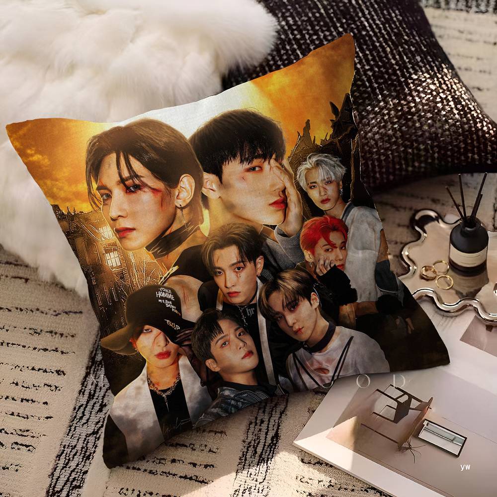 A-ATEEZs-KPOP Klassischer Heißer Sänger Büro Kissenbezug Auto Kissenbezug 45X45CM Lendenkissenbezug Sofakissenbezug