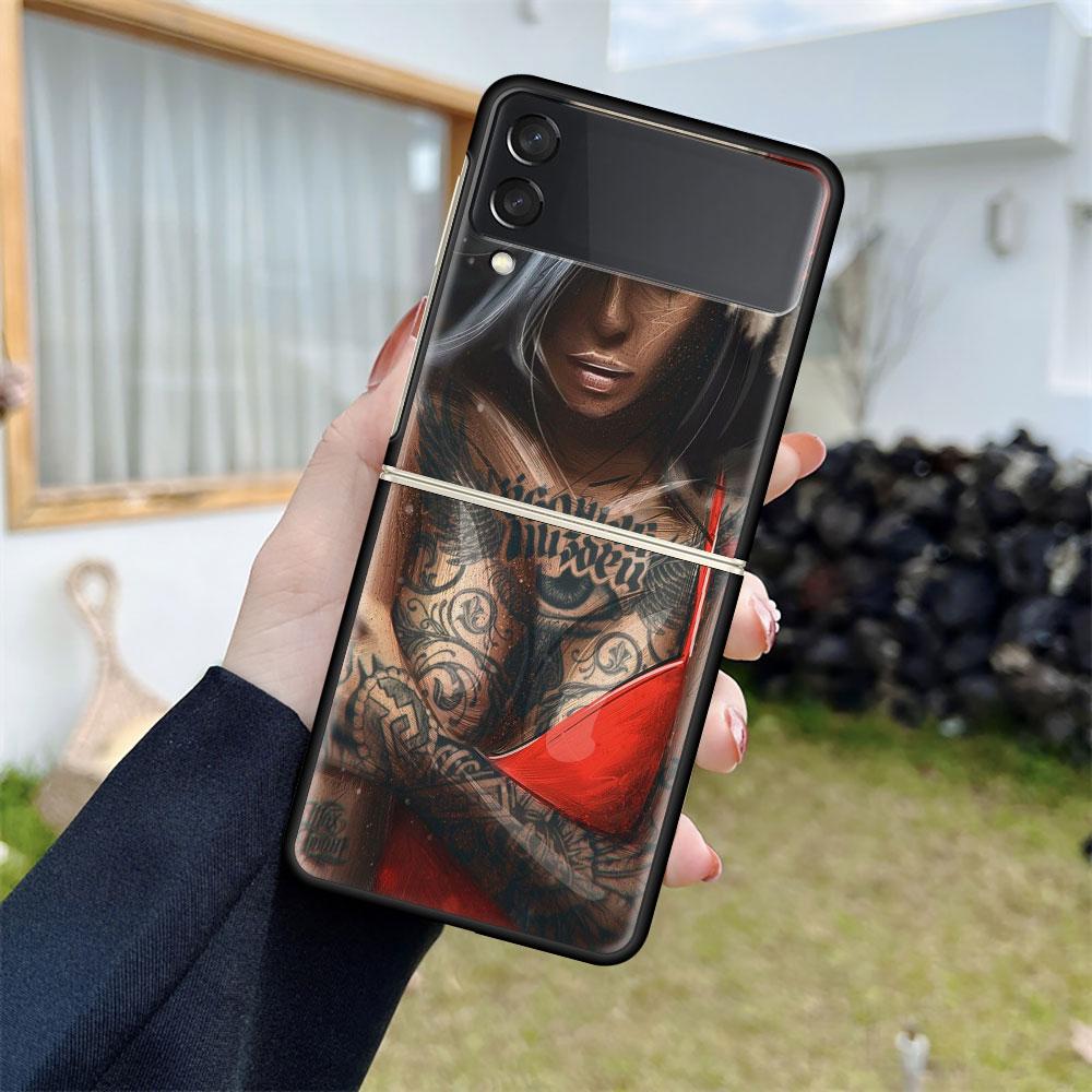 

Роскошный чехол для Samsung Galaxy Z Flip 4 3 5G черный ПК жесткие чехлы для телефонов модная задняя крышка ZFlip Funda сексуальная татуировка девушка Shell Sac Samsung Z Flip 5G