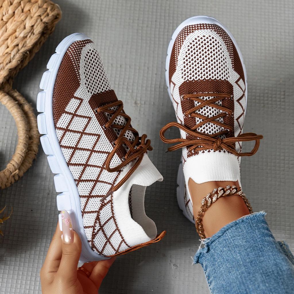 Fashion Women's Fashion Strip Plaid Knitted Sneakers Soft Sole Breathable Mesh Running Shoes for Women Lightweight Slip On Tennis Shoes