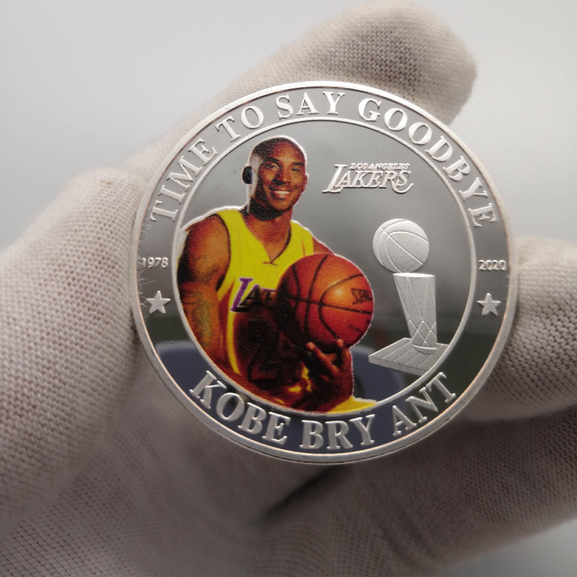 

Кобе Вышедший на пенсию Серебряная медаль, KOBE, Памятные серебряные монеты, медали, значки, Рождественский подарок, Наполнители для чулка серебряный