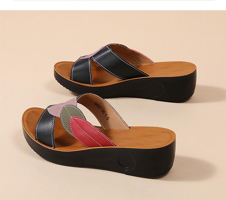 2024 Women's Non-Slip Soft Sole Summer Slippers for Middle-Aged Moms