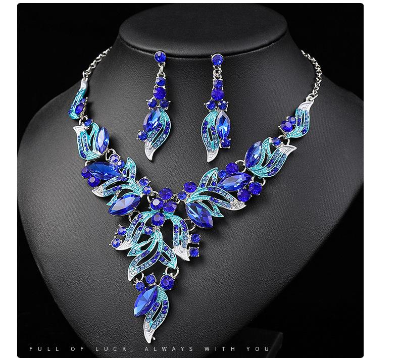 Color Painting Oil Necklace Set Female Exaggerated Retro, Sweater Chain Collarbone Chain, Alloy Plating