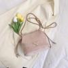 Simple new fashion bucket bag messenger bag popular chain handbag women's bag 2025 spring beautiful shoulder bag