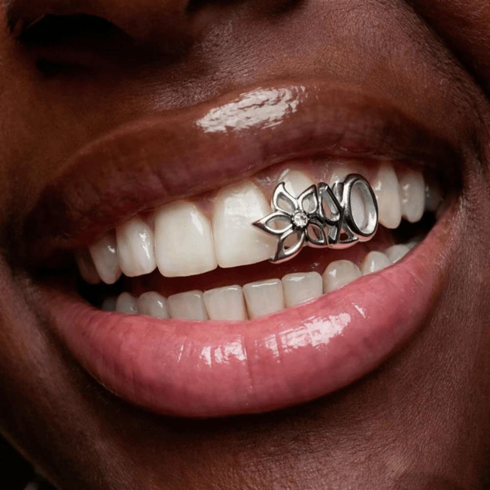 Glossy Finish Double Hollow Flower Grillz Silver Irregular Shape Tooth Grills Teeth Grillz  Party