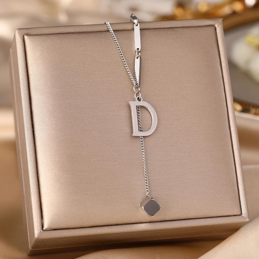 Women's Silver Titanium Steel Necklace with Micro-Inlaid Zircon - Elegant, Durable Clavicle Chain Jewelry