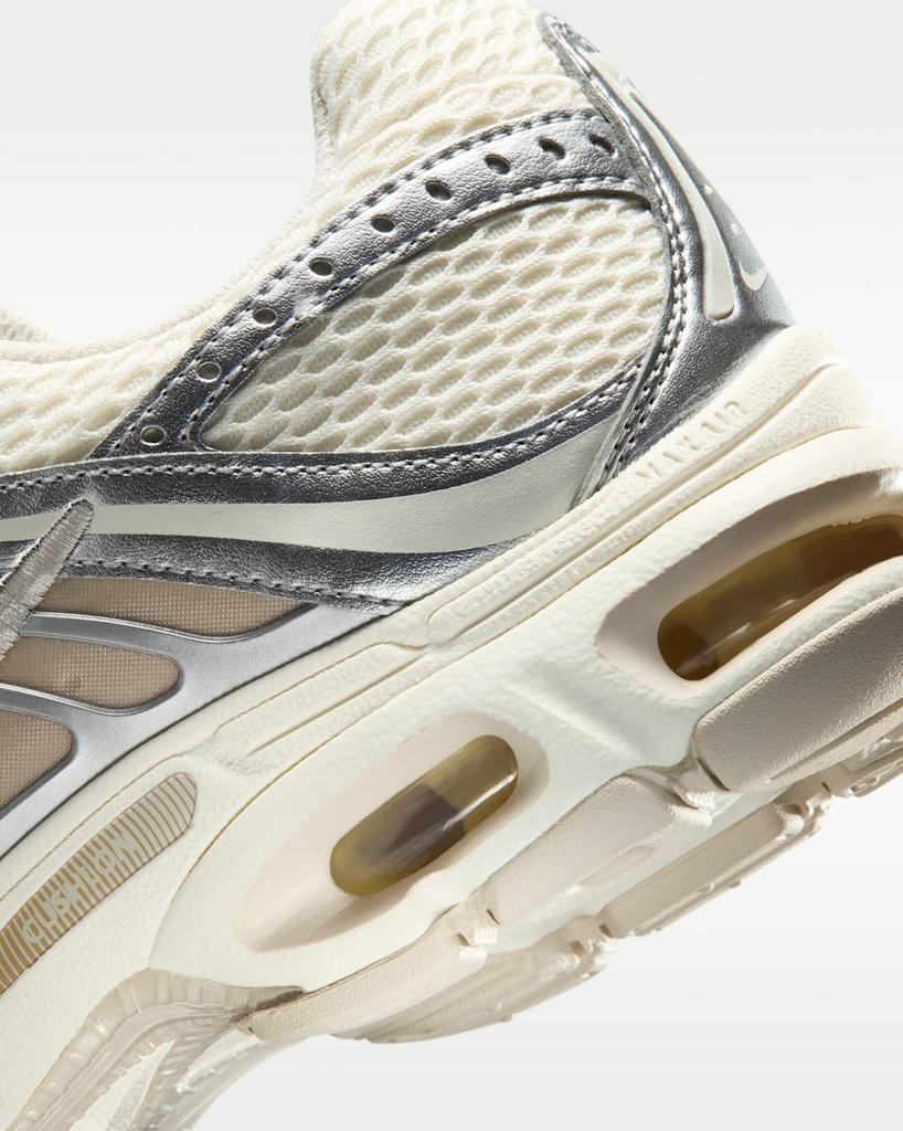HQ2056-108 Nike Women's Air Max Moto 2K Pale IvoryMetallic Silver (Women's)