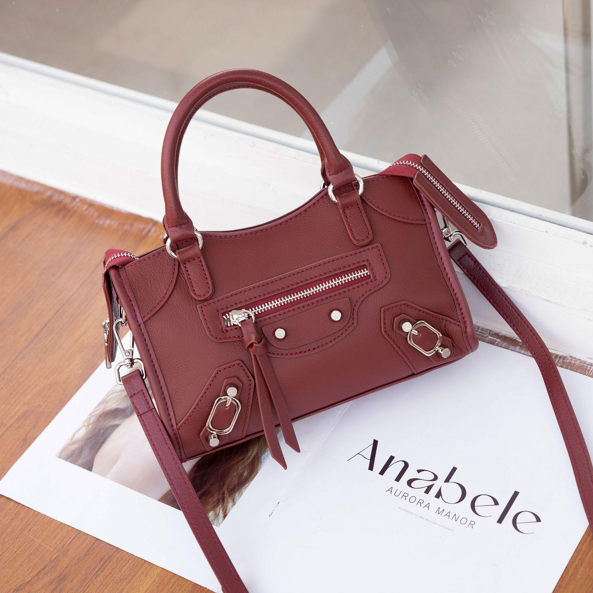 

Cowhide Square Bag, Rivet Bag, Popular and Fashionable Women s Shoulder Crossbody Practical Soft Leather Handbag