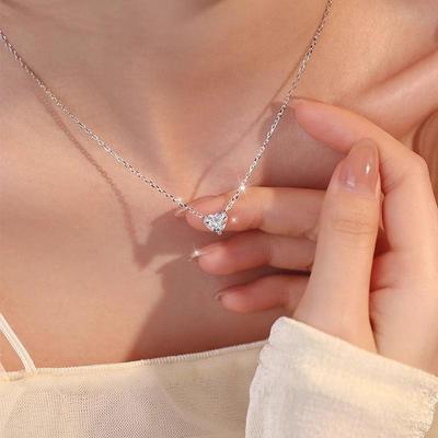 S925 Silber Moissanit Herz Halskette - Minimalistischer herzförmiger Anhänger mit Schlüsselbein-Kette