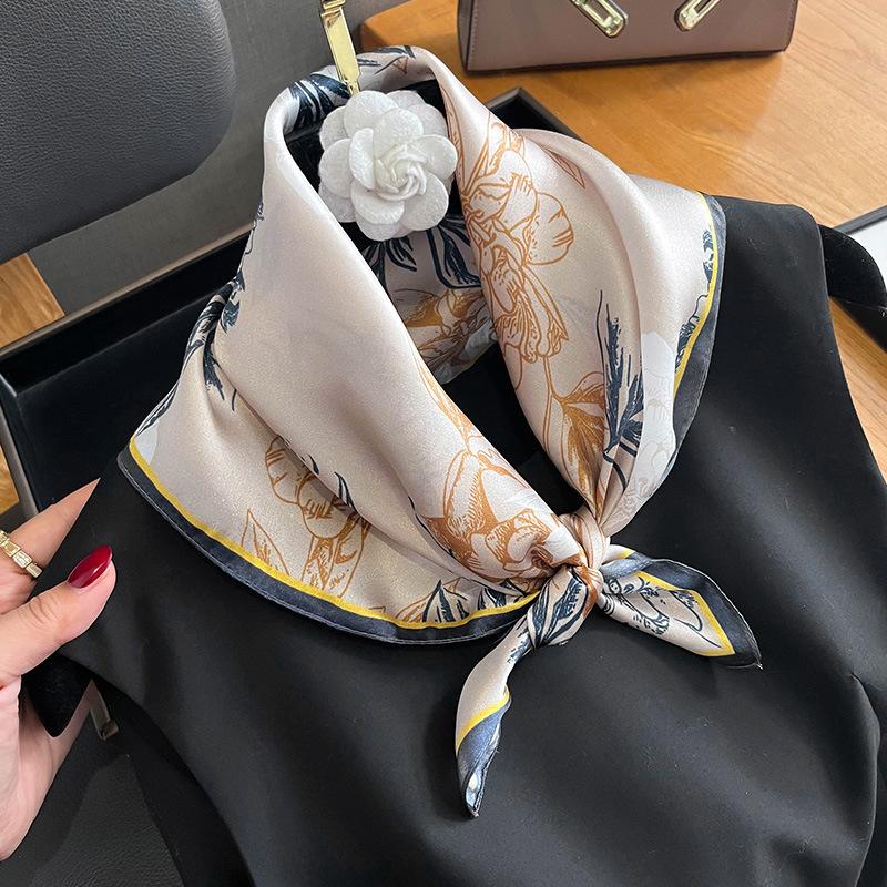 53 * 53cm Mulberry Silk Small Square Scarf Multifunctional Professional Fashion Decoration Silk Scarf For Spring And Autumn Warmth Shawl
