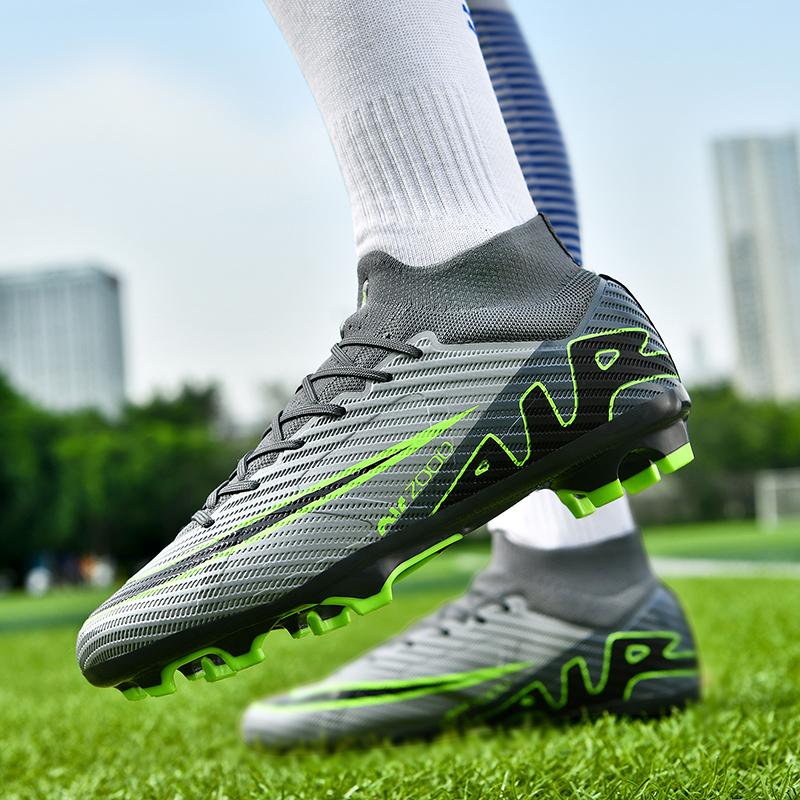Men's Soccer Shoes Large Size Ultralight Football Boots Boys Sneakers Non-Slip AG/TF Soccer Cleats Ankle Boots Unisex