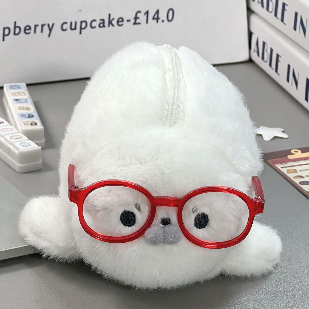 

Adorable Glasses-Wearing Lop-Eared Rabbit Plush Keychain – Perfect Gift with High Aesthetic Design for Students and Couples.