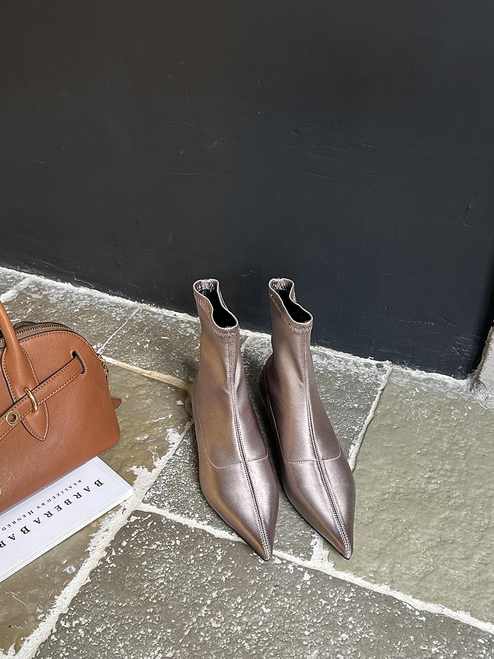 модные шелковые женские ботильоны с острым носком зимние ботинки на плоской подошве на низком каблуке ботильоны-носки черные коричневые шампанского осенне-весенние ботинки 225 шампанского
