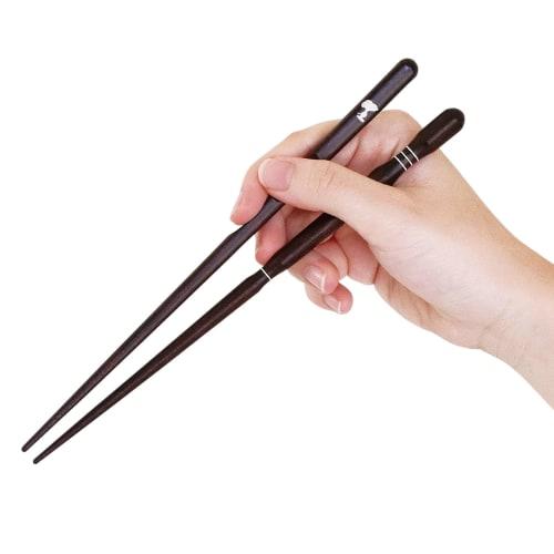 Kaneshotouki Snoopy Right-Handed Chopsticks, Practice Chopsticks for Adults, Peanuts Design, 23cm