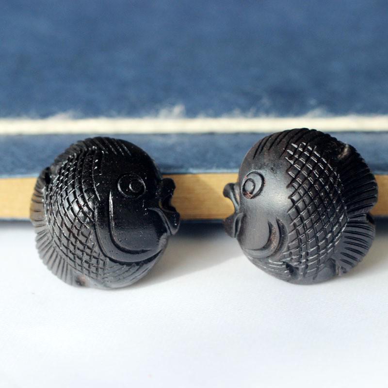 Ebony Small Fish Carving Handmade Wood Beads for DIY Jewelry and Crafts
