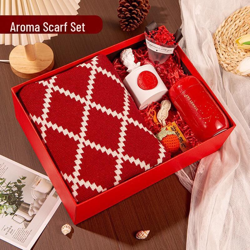 Winter Warmth Gift Set Scarf, Cup, Aroma, Pendant