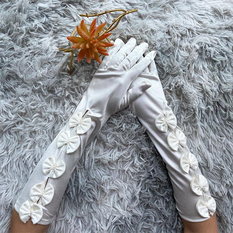 

Атласные перчатки, Атласные перчатки средней и длинной длины с пятью бабочками, Свадебные этикетные перчатки, Аксессуары для одежды перчатки one size fits all белый